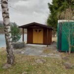 Geräteschuppen mit neuem Anstrich